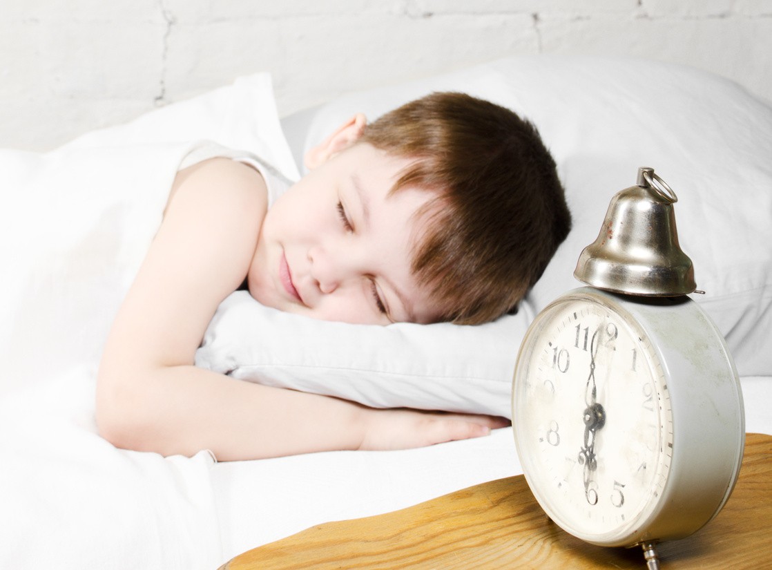 День сна для детей. Здоровый сон. Здоровый сон ребенка. Здоровый сон ЗОЖ дети. Режим дня сон для детей.